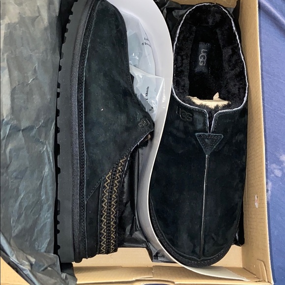 ugg neuman slipper